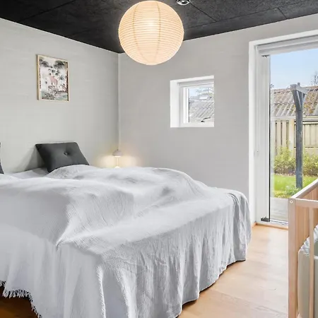 Holiday home Awesome In With Wifi Thyholm
